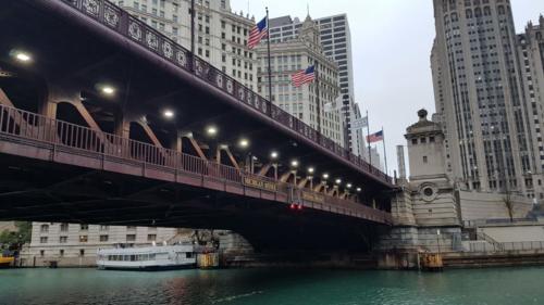Un des multiples ponts de Chicago